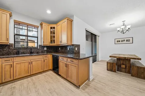 242 E Chrystie Circle Delray Beach FL 33484