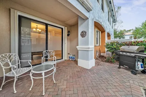 242 E Chrystie Circle Delray Beach FL 33484