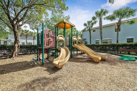242 E Chrystie Circle Delray Beach FL 33484