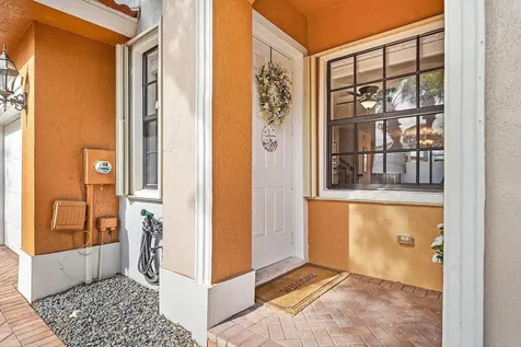 242 E Chrystie Circle Delray Beach FL 33484