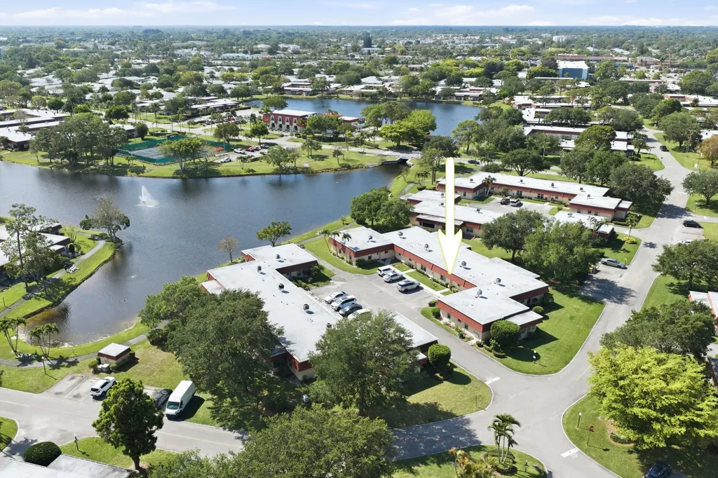 586 Laconia Circle Lake Worth FL 33467