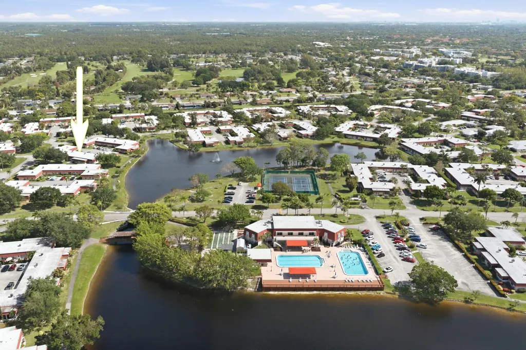 586 Laconia Circle Lake Worth FL 33467