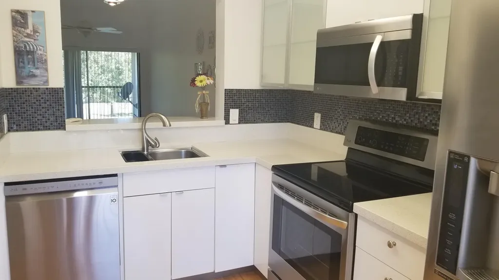 2289 SW 15th Street Deerfield Beach FL 33442