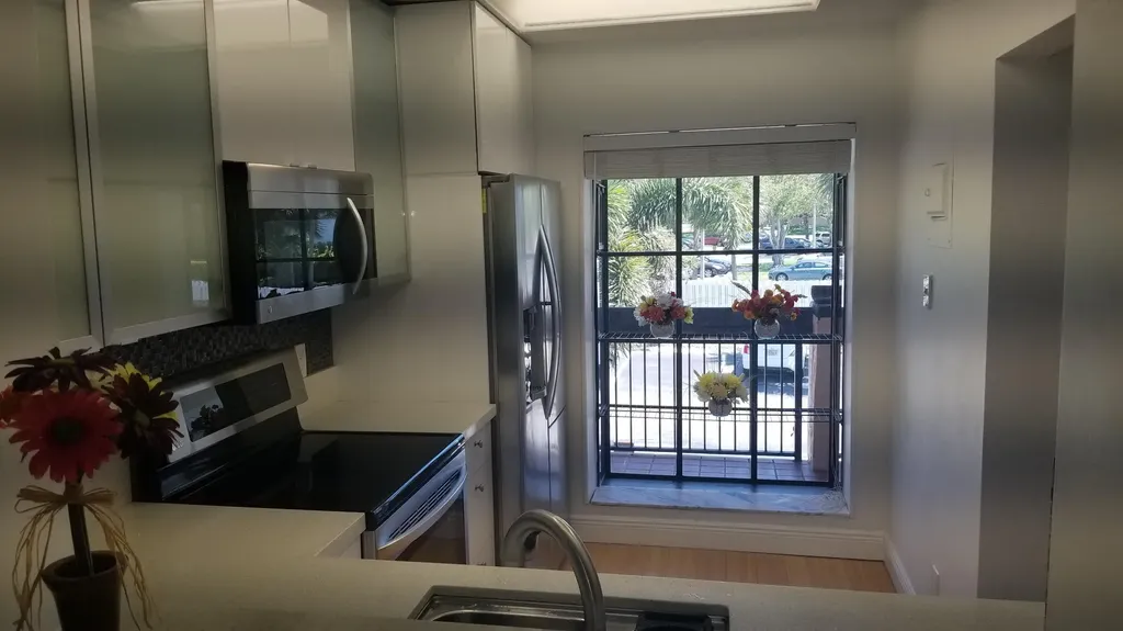2289 SW 15th Street Deerfield Beach FL 33442