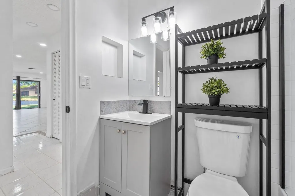 1620 Granfern Avenue West Palm Beach FL 33415