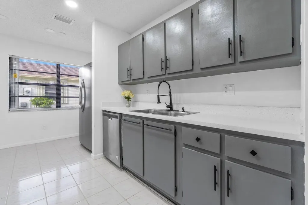 1620 Granfern Avenue West Palm Beach FL 33415