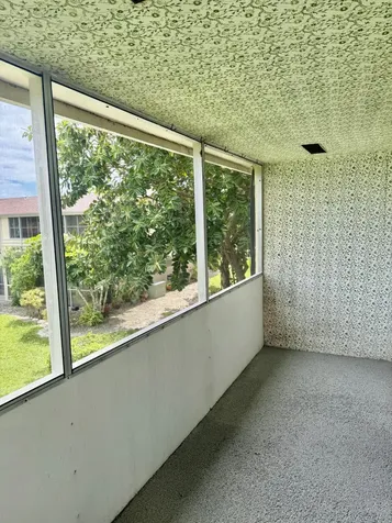 204 Canterbury I West Palm Beach FL 33417