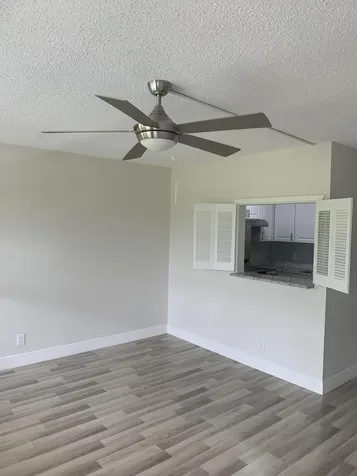 204 Canterbury I West Palm Beach FL 33417