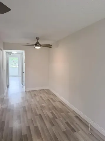 204 Canterbury I West Palm Beach FL 33417