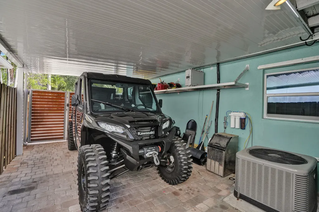 846 SW 11th Court Fort Lauderdale FL 33315