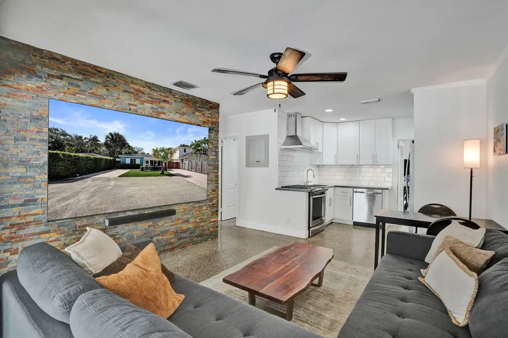 846 SW 11th Court Fort Lauderdale FL 33315