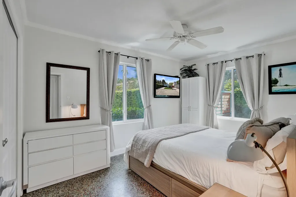 846 SW 11th Court Fort Lauderdale FL 33315
