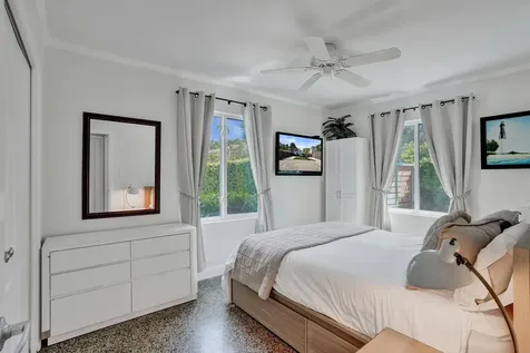 846 SW 11th Court Fort Lauderdale FL 33315