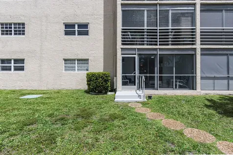 414 SE 10th Street Dania Beach FL 33004