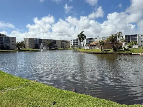 414 SE 10th Street Dania Beach FL 33004