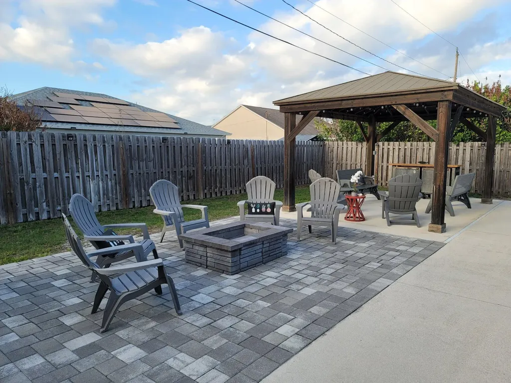 501 SW Fifer Avenue Port St Lucie FL 34953