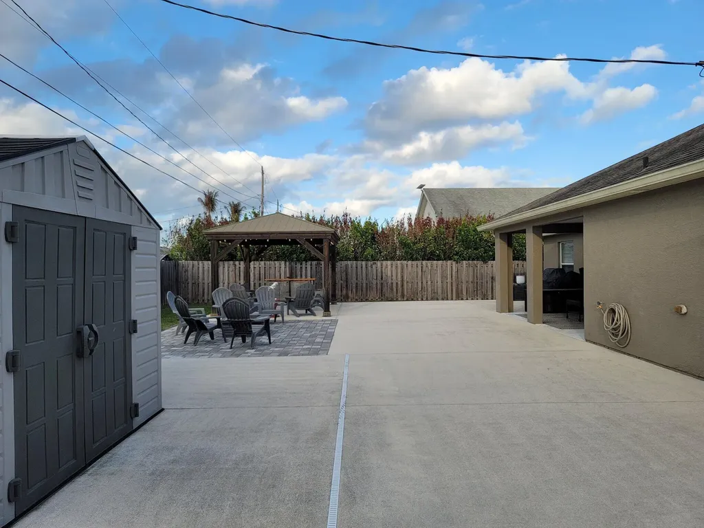 501 SW Fifer Avenue Port St Lucie FL 34953