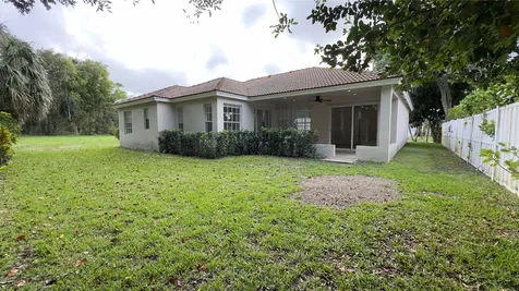 5176 NW 50th Terrace Coconut Creek FL 33073