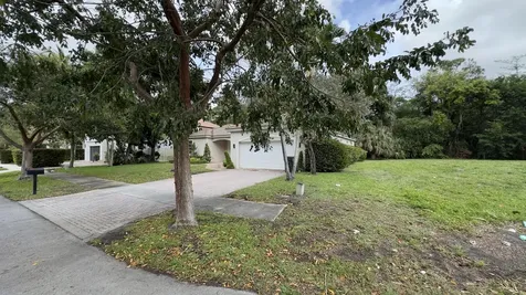 5176 NW 50th Terrace Coconut Creek FL 33073