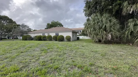 5176 NW 50th Terrace Coconut Creek FL 33073
