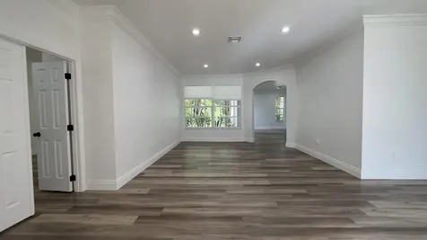 5176 NW 50th Terrace Coconut Creek FL 33073
