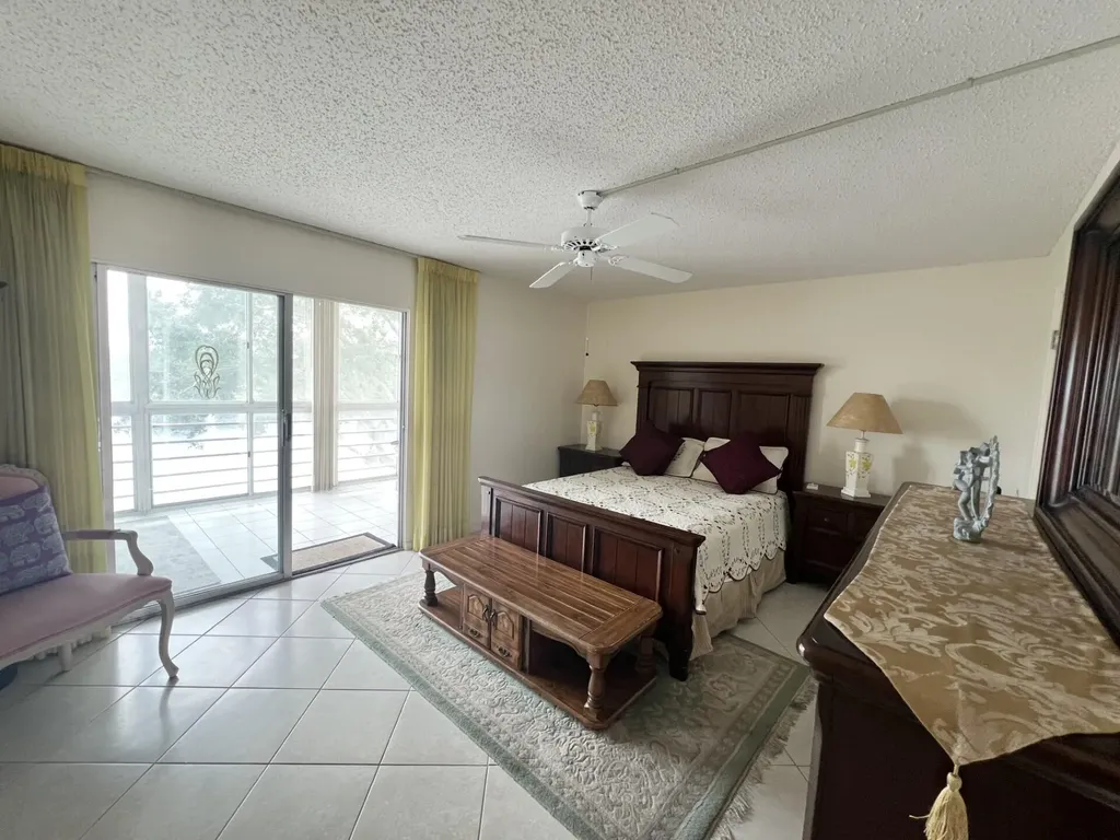4116 Cambridge E Deerfield Beach FL 33442