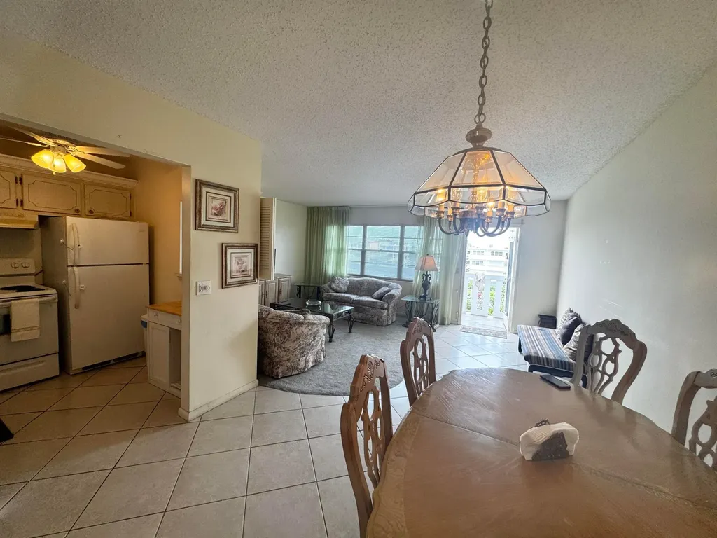 4116 Cambridge E Deerfield Beach FL 33442
