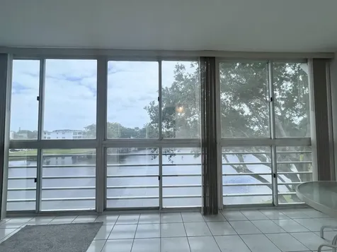 4116 Cambridge E Deerfield Beach FL 33442