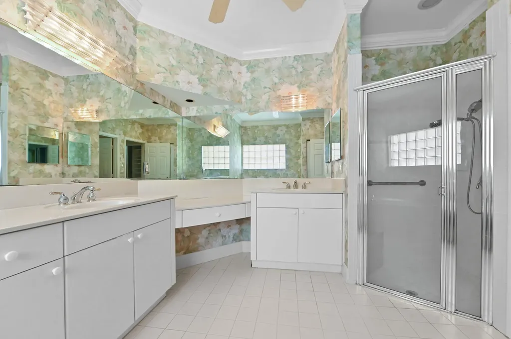 6439 Pebble Creek Way Boynton Beach FL 33437
