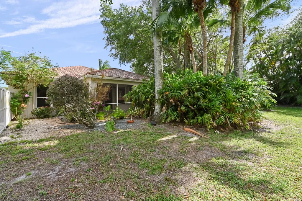 6439 Pebble Creek Way Boynton Beach FL 33437
