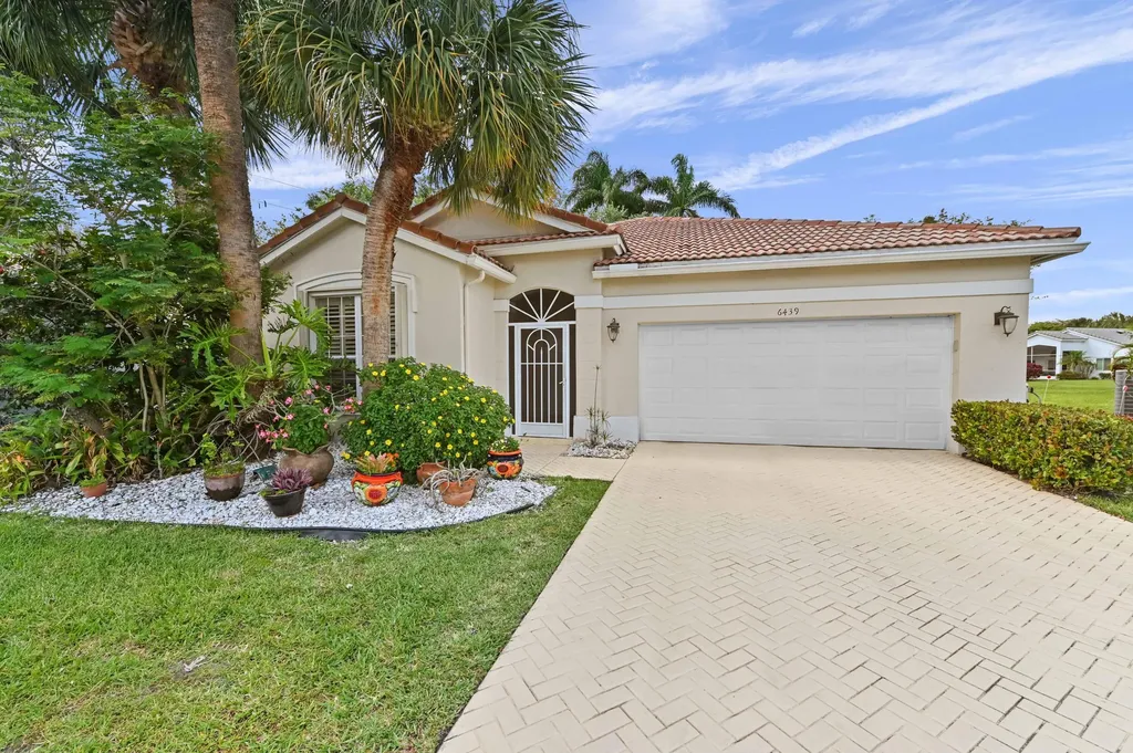 6439 Pebble Creek Way Boynton Beach FL 33437