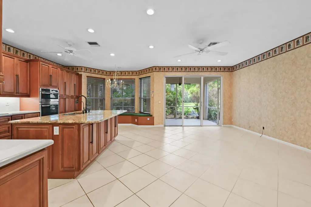 6439 Pebble Creek Way Boynton Beach FL 33437