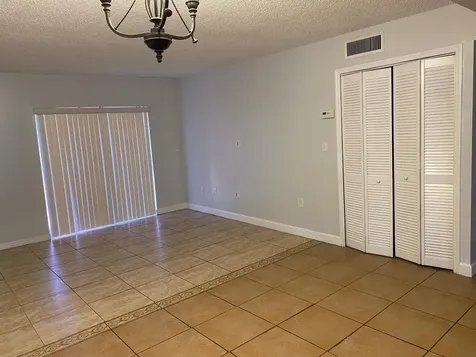 260 NW 107th Avenue Miami FL 33172