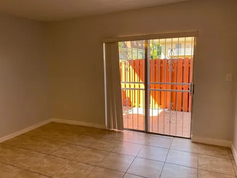 260 NW 107th Avenue Miami FL 33172