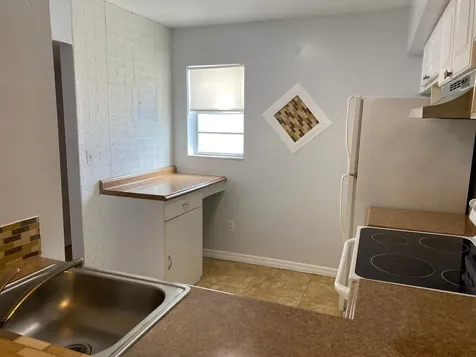 260 NW 107th Avenue Miami FL 33172