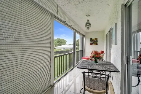 6200 NW 44th Unit # 204 Street Lauderhill FL 33319