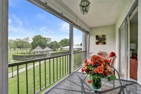 6200 NW 44th Unit # 204 Street Lauderhill FL 33319
