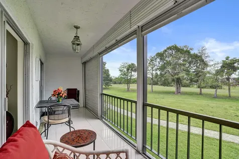6200 NW 44th Unit # 204 Street Lauderhill FL 33319