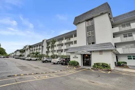 6200 NW 44th Unit # 204 Street Lauderhill FL 33319
