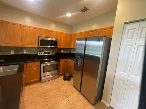 2796 SW 83rd Avenue Miramar FL 33025