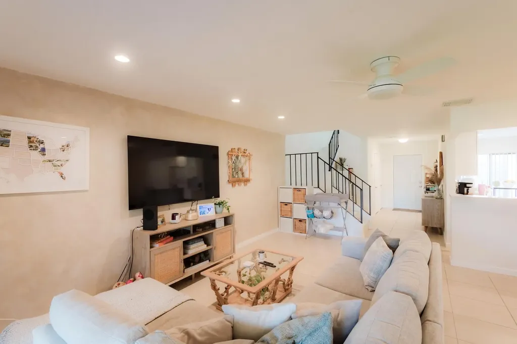21820 Cypress Circle Boca Raton FL 33433