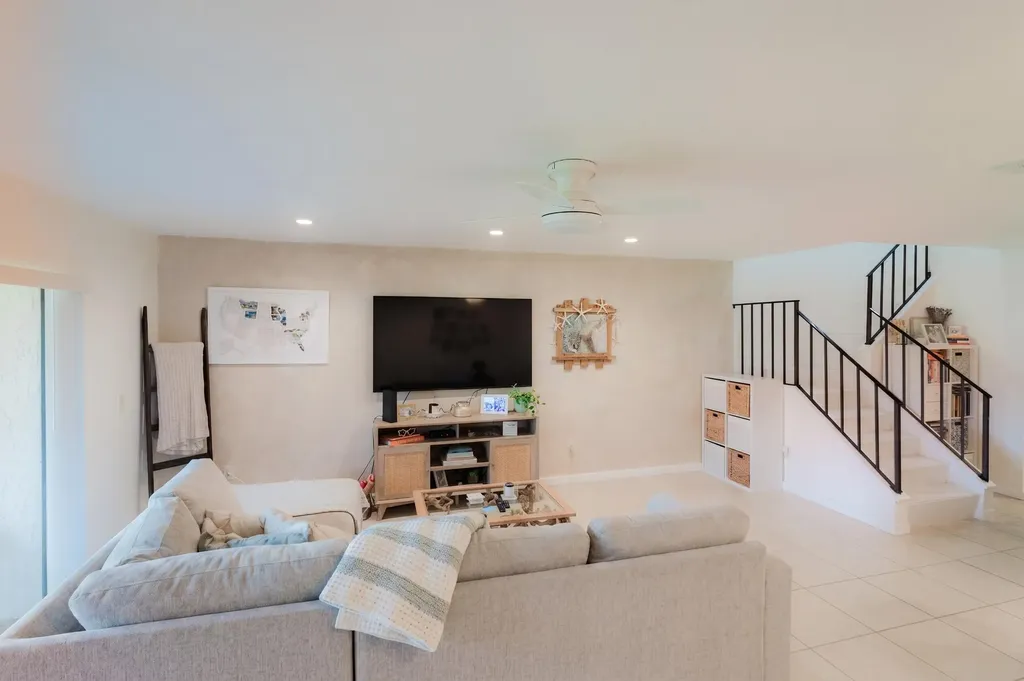 21820 Cypress Circle Boca Raton FL 33433