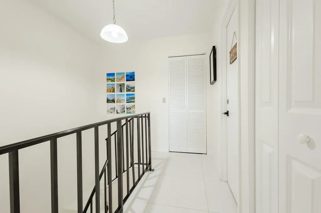 21820 Cypress Circle Boca Raton FL 33433