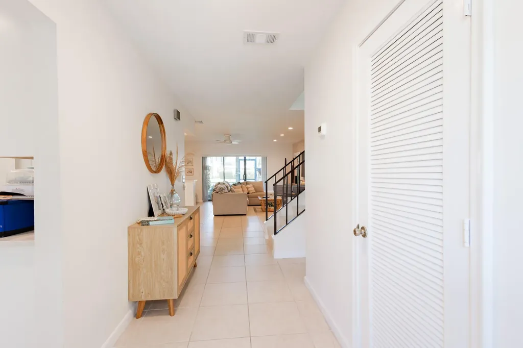 21820 Cypress Circle Boca Raton FL 33433