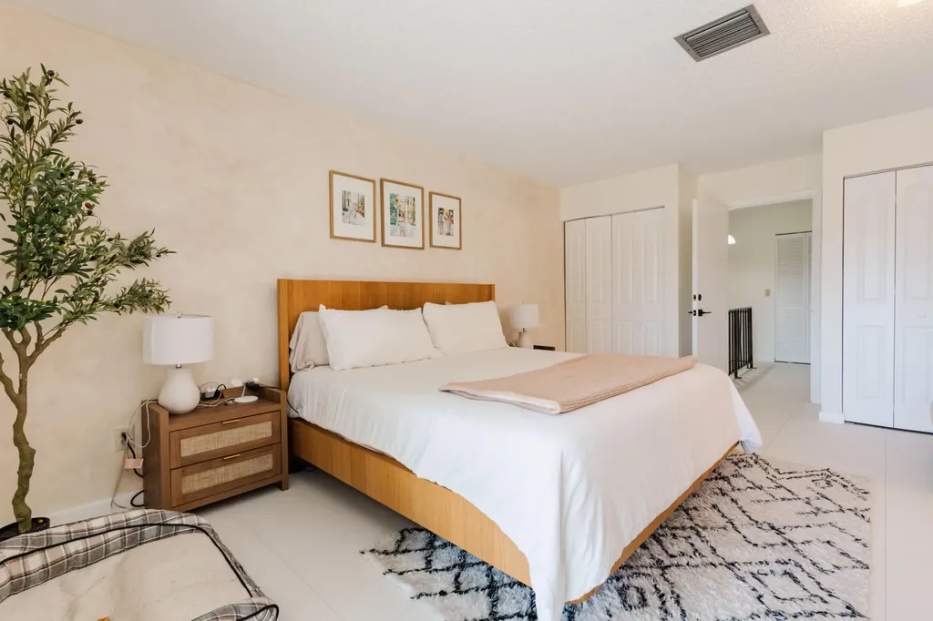 21820 Cypress Circle Boca Raton FL 33433