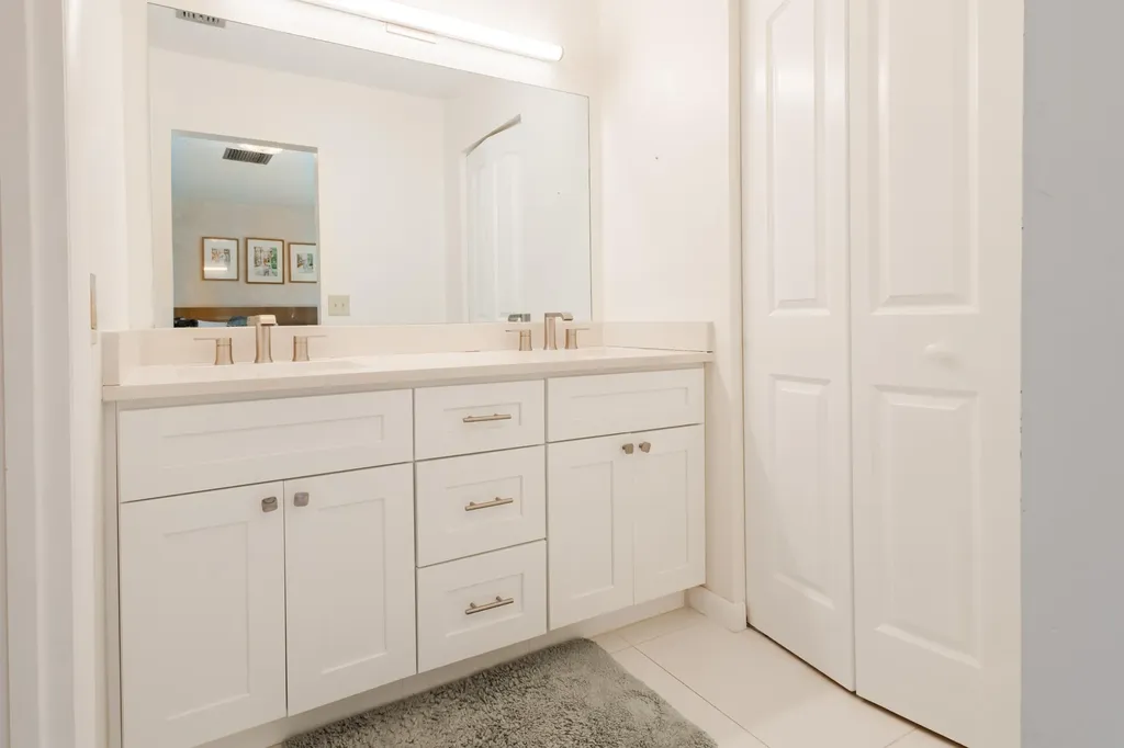 21820 Cypress Circle Boca Raton FL 33433