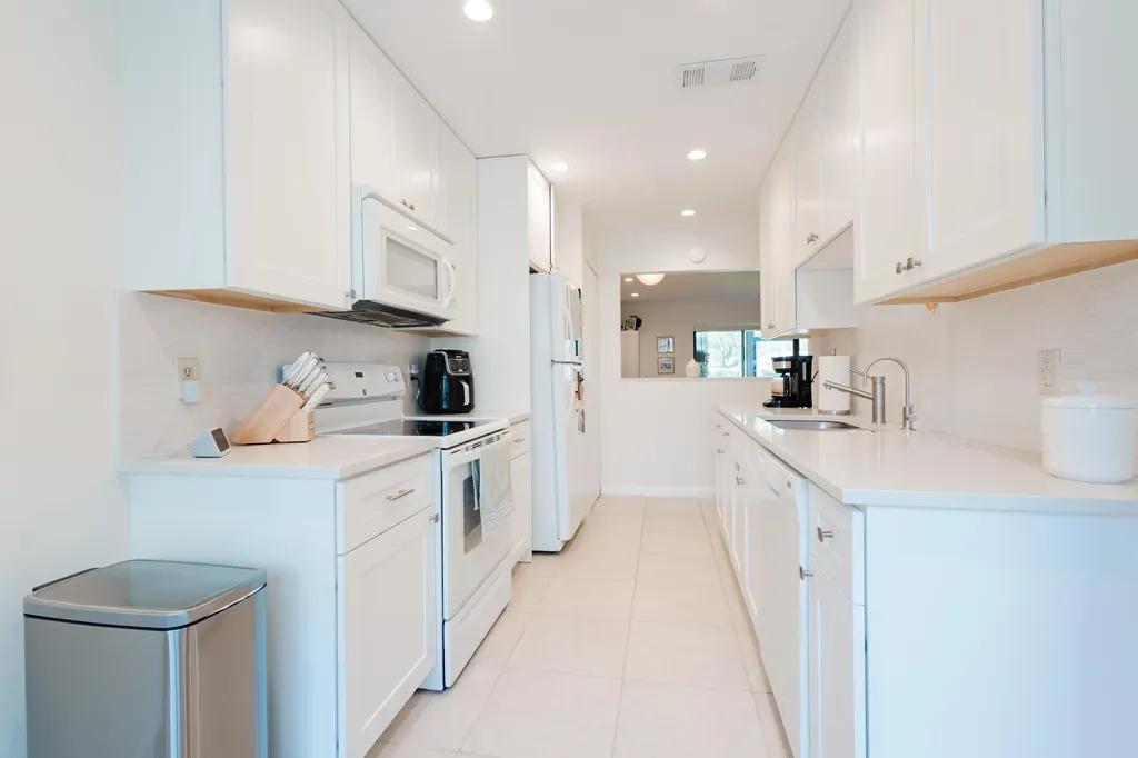 21820 Cypress Circle Boca Raton FL 33433