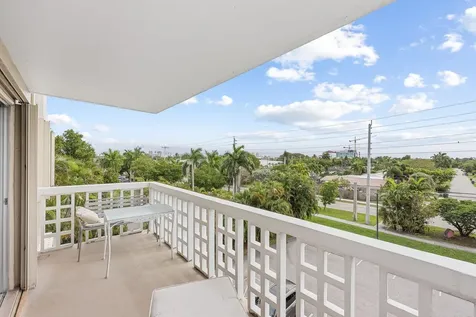 1831 NE 38th Street Oakland Park FL 33308