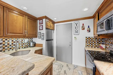 1831 NE 38th Street Oakland Park FL 33308
