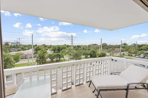1831 NE 38th Street Oakland Park FL 33308
